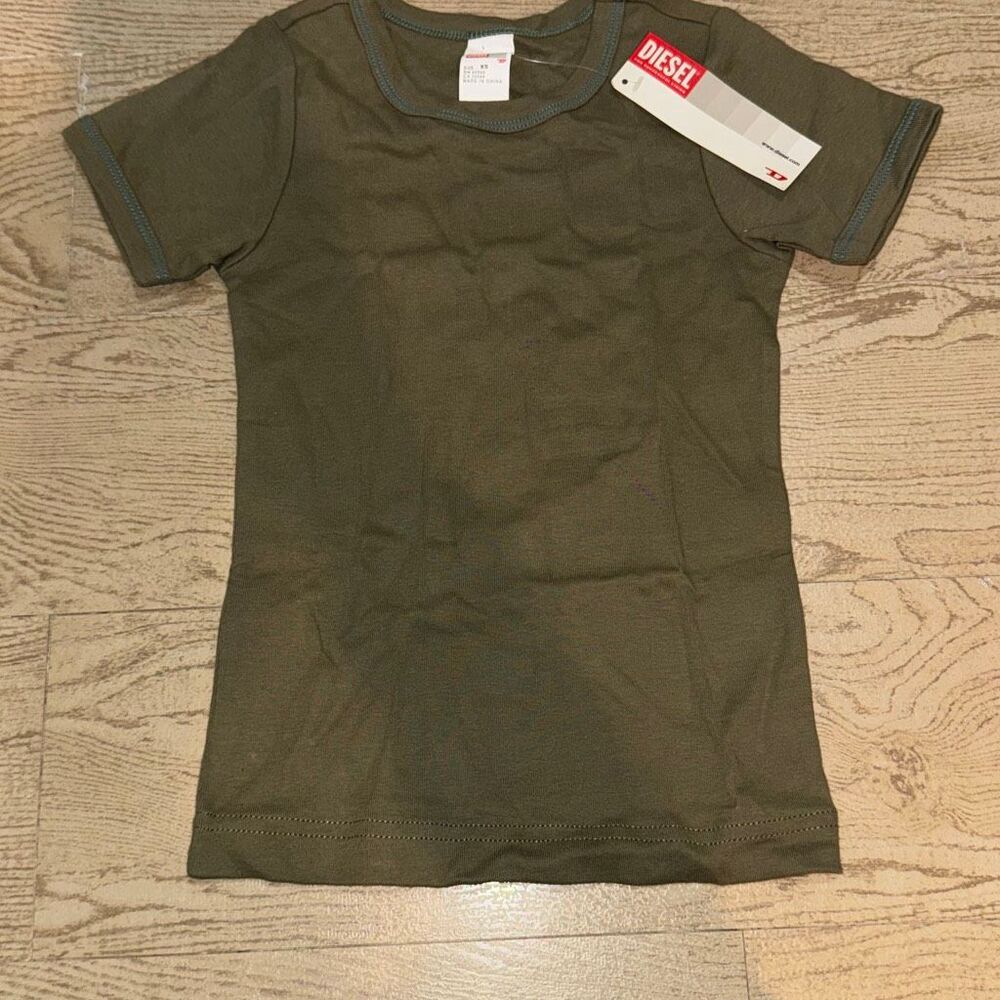 NWT Diesel‎ brand olive green t-shirt boys size Xs